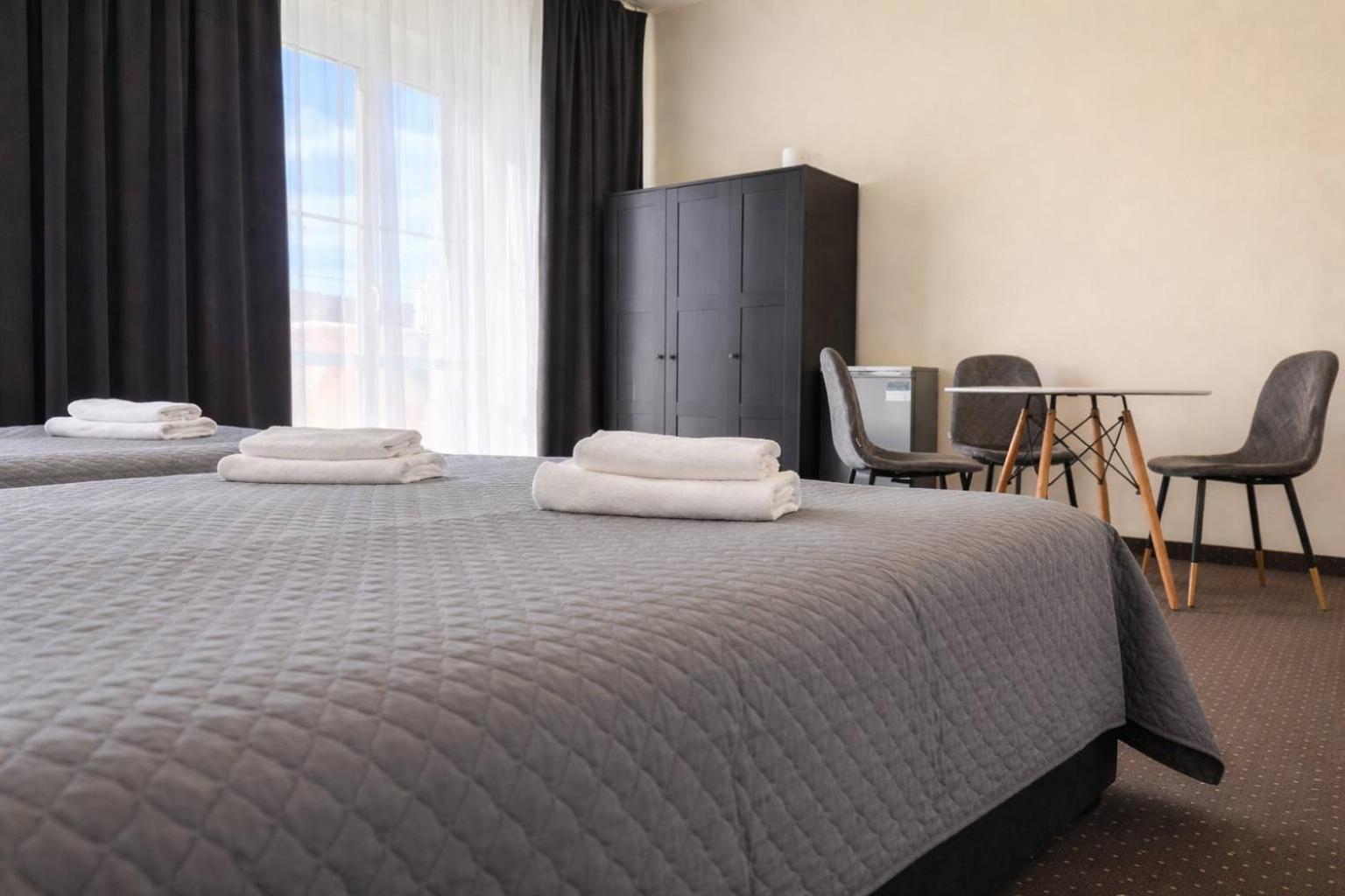 Triple Room with Shared Bathroom,1747697778:JPEG